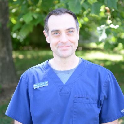 Dr. Chris Palmer (400 x 400)